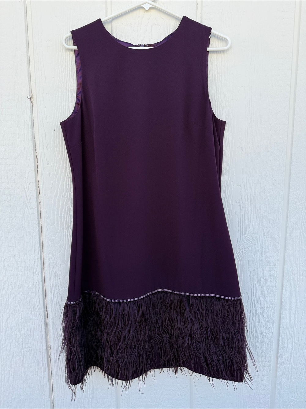 Tahari Sz 12 Sleeveless Rhinestone Feather-Hem Shift Dress in Deep Plum Purple